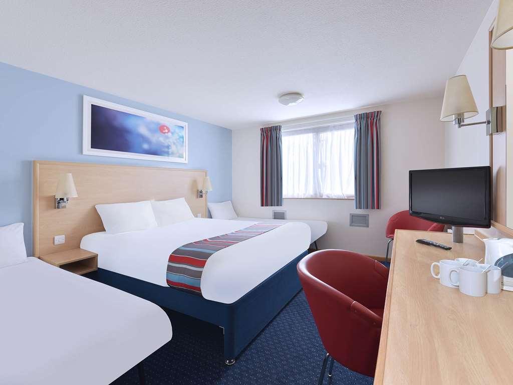 Travelodge Droitwich Room photo