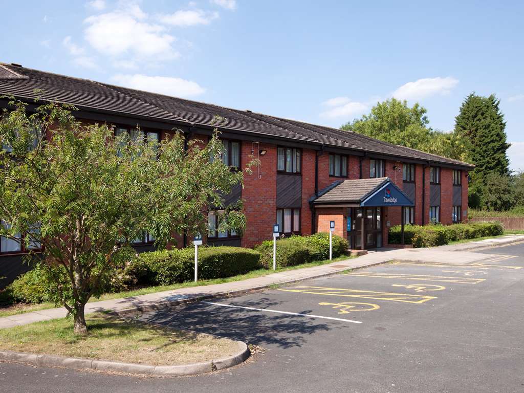Travelodge Droitwich Exterior photo
